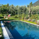 Moderne, kernsanierte, freistehende Villa mit 3 separaten Einheiten auf 3 Ebenen, großen Terrassen, großem Garten, Swimming Pool und sehr schönem Seeblick in Roina / Bogliaco am Gardasee zu verkaufen